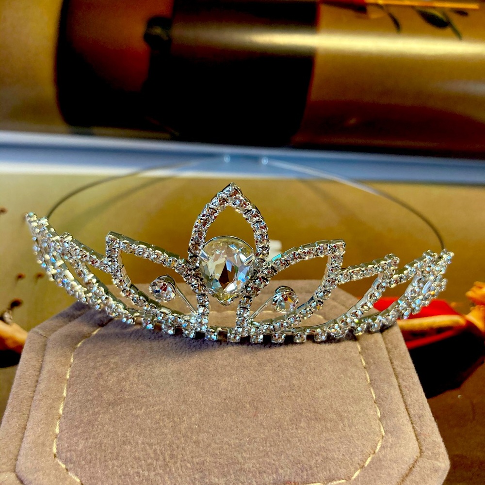 Crystal Wedding Crown Princess Headband Bridal Tiara - Picture 3 of 5
